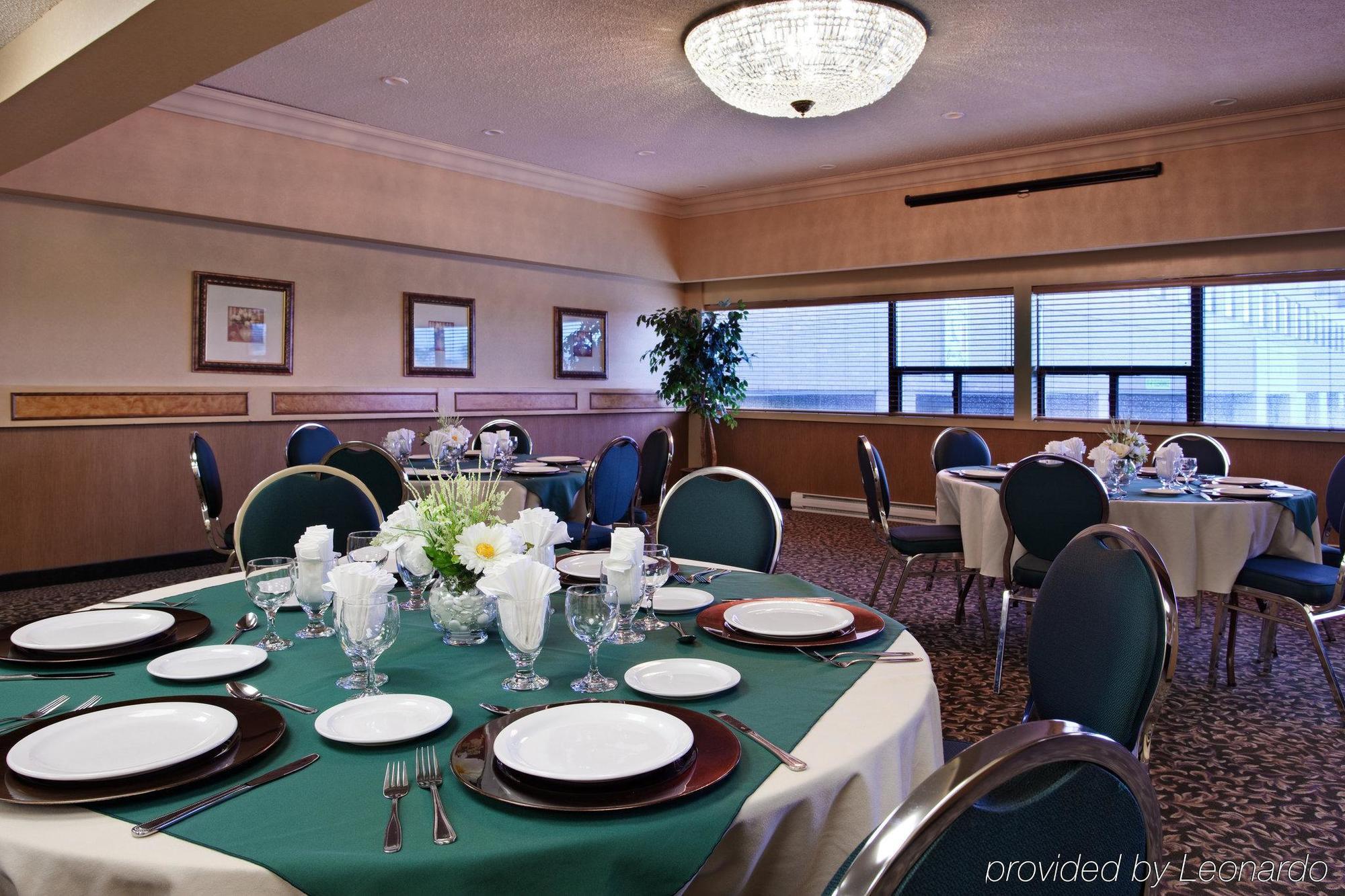 Holiday Inn Express Hotel & Suites Saint John Harbour Side By Ihg Restoran gambar